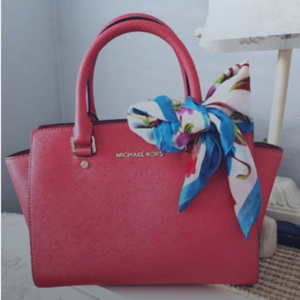 Michael Kors Selma Satchel - Picture 3 of 14